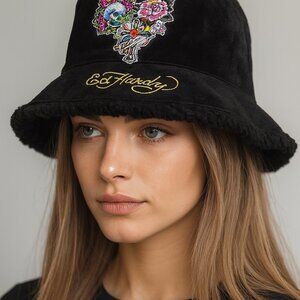 Ed Hardy Fleece Bucket Hat – Skull & Roses Embroidered Design (Black or Beige)